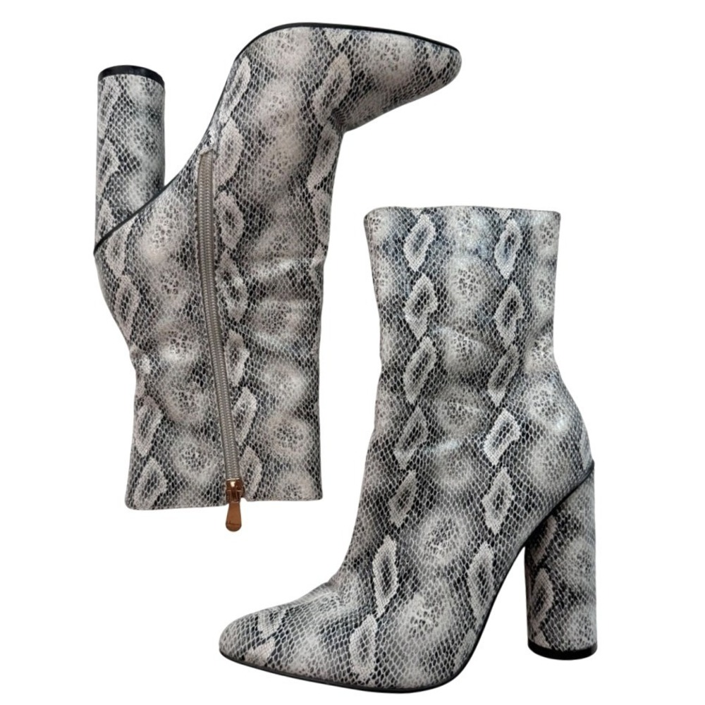 Fashion Nova Snakeskin Ankle Boot Cylinder Block Heel Mob Wife Edgy Grey 6.5